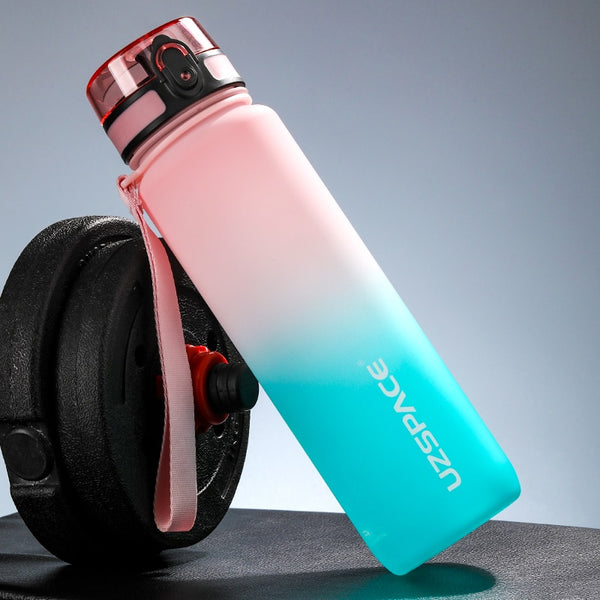 Stay Hydrated On-The-Go with our Hot Sale Sports Water Bottle